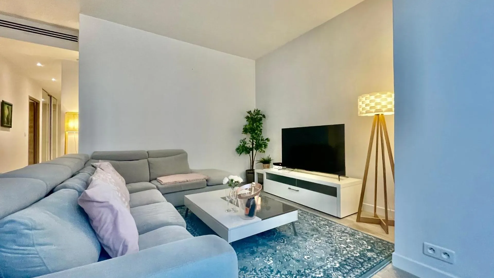 Ferienhaus Large 4-Room Town Center Near Monaco Beausoleil Frankreich