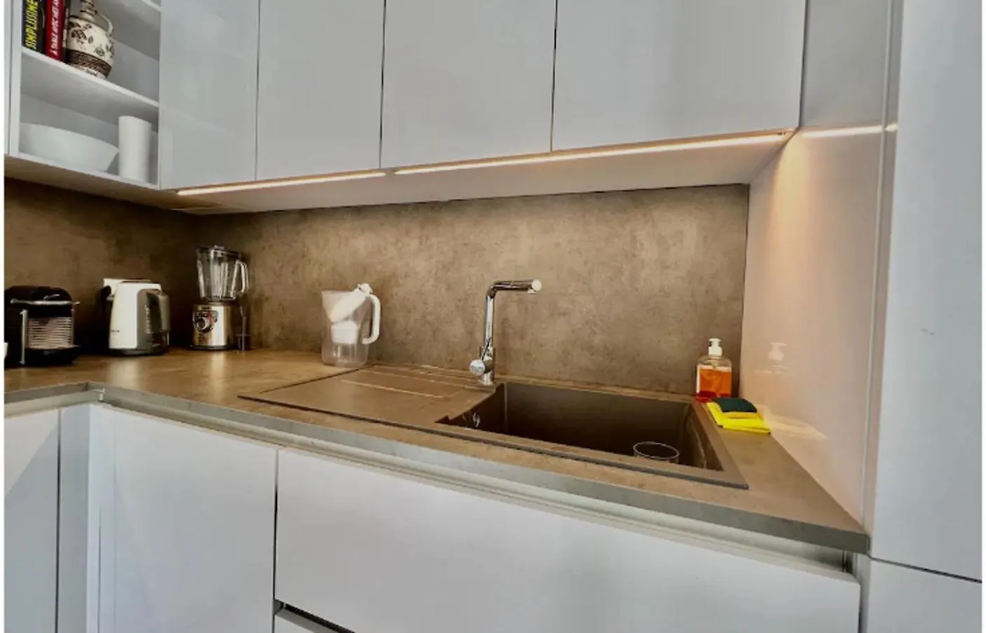 Large 4-Room Town Center Near Monaco Beausoleil Frankreich