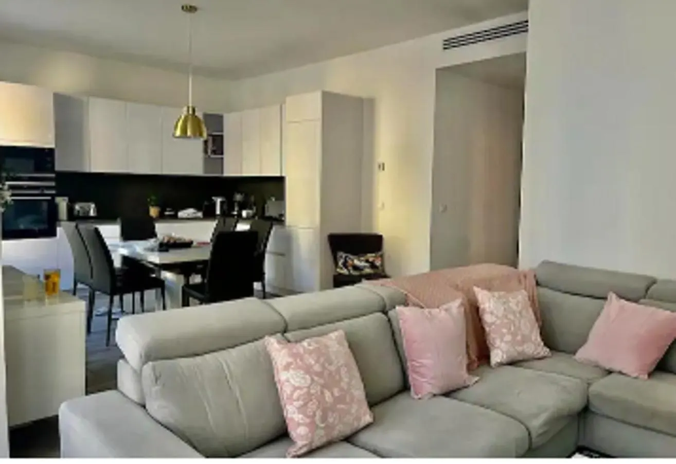 Large 4-Room Town Center Near Monaco Beausoleil Ferienhaus